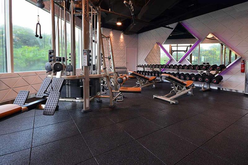 Which Gym Flooring Material Offers the Best Impact Absorption for Intense Workouts?