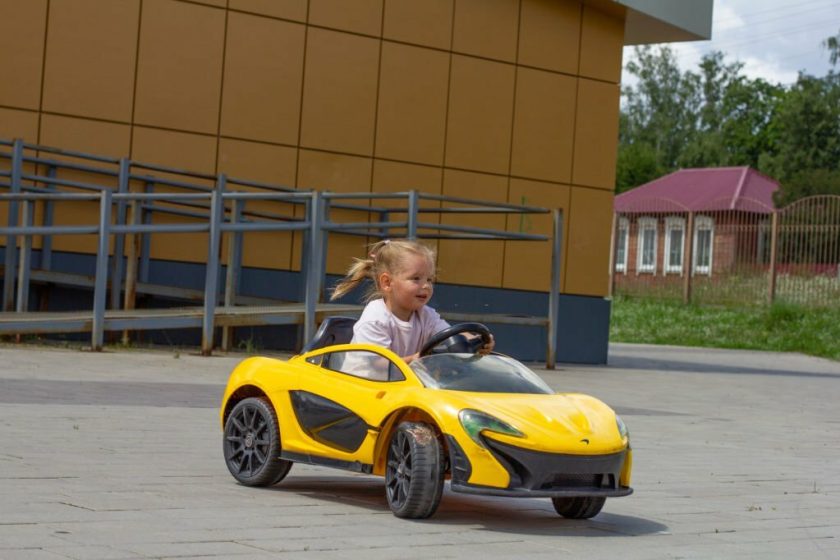 What Are the Benefits of Using Age-Appropriate Toys for Kids