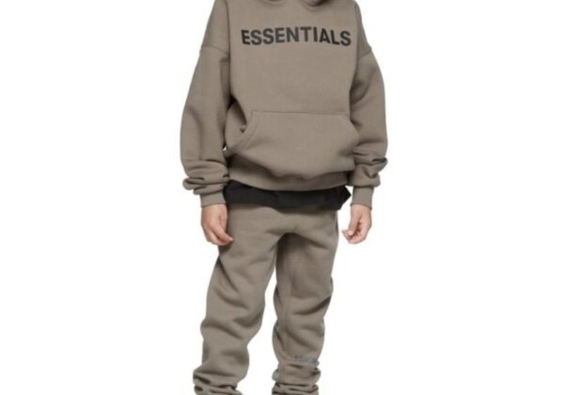 Embrace the Essentials Sweatpants Experience