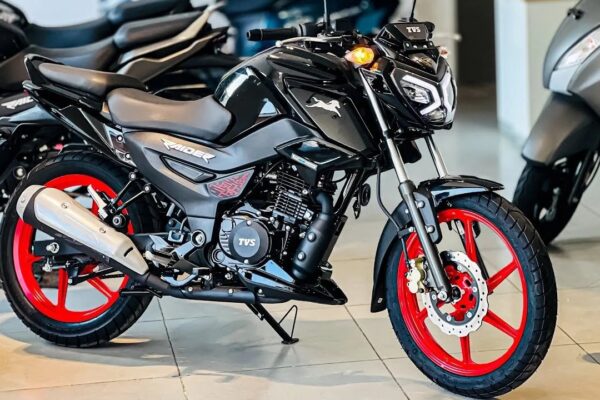 TVS Raider 125: A Complete Review, Price, Mileage, Features and Performance